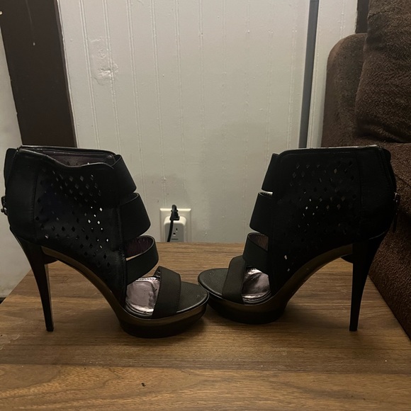 Der’eon high heels - Picture 3 of 9